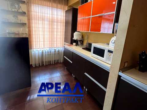 квартира за адресою Шкільна вул. (Героїв Сталінграда), 555
