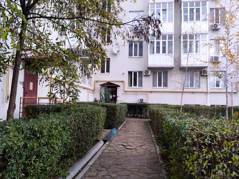 квартира за адресою Дмитрівська вул., (Будинок 2)