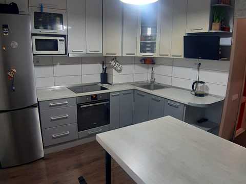 квартира за адресою Милославська вул., 16