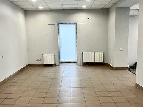 комерційна за адресою Івано-Франківськ, Івана Драча вул., 3