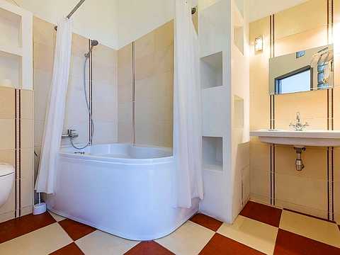 квартира за адресою Саксаганського вул., 33