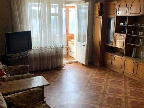 квартира за адресою Квартальна вул. (Гладкова), 7