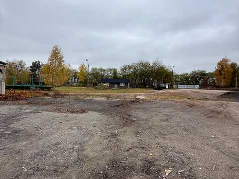 комерційна за адресою Травнева, 12