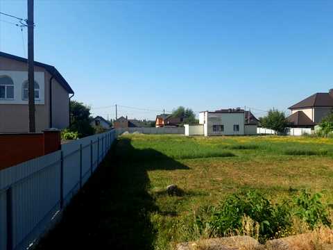 участок по адресу Володимира Степанюка ул., 1