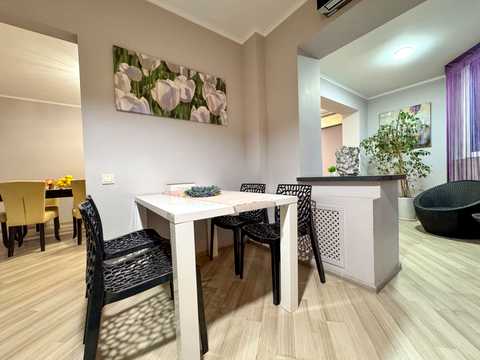 квартира за адресою Олени Пчілки вул., 4