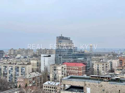 квартира за адресою Панаса Мирного вул., 28-А