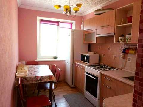 квартира за адресою Юрія Кондратюка вул. (Комунарівська), 5