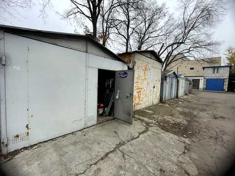 паркоместо по адресу Балукова ул., 24