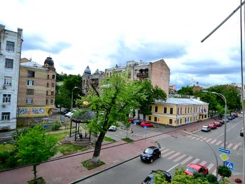 квартира по адресу Братская ул., 5