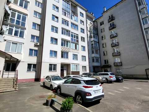 квартира за адресою Дорошенка вул., 7