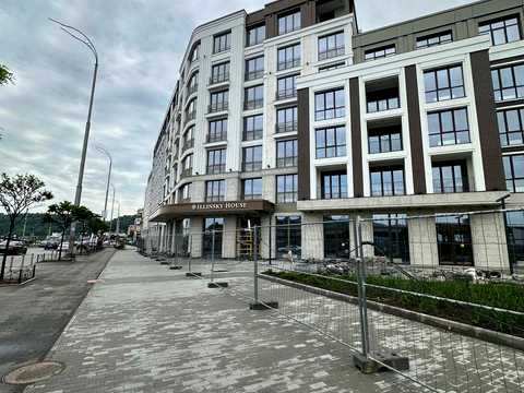 комерційна за адресою Набережно-Хрещатицька вул., 21