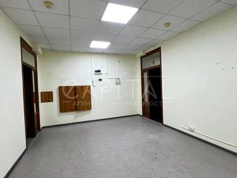 комерційна за адресою Кудрявська вул., 13-19