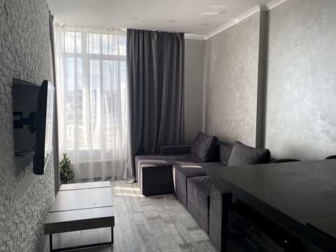 квартира за адресою Джона Маккейна , 7