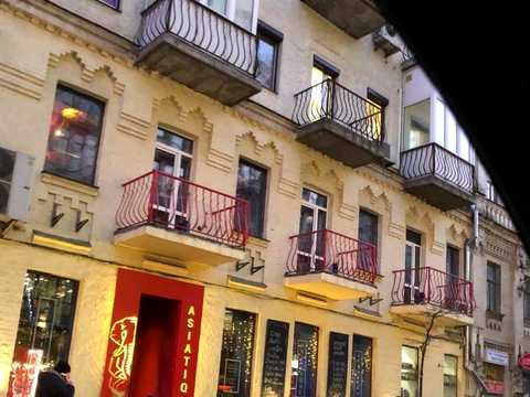 комерційна за адресою Велика Житомирська вул., 21