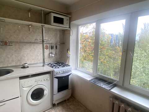 квартира за адресою Братиславська вул., 18