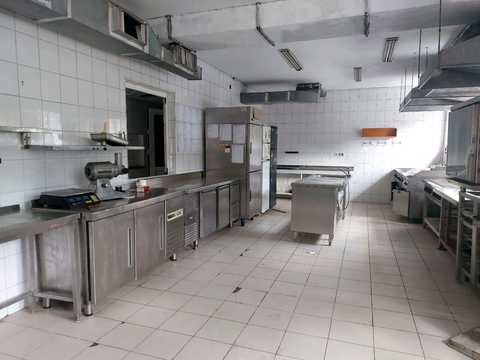 комерційна за адресою Виставкова, 1