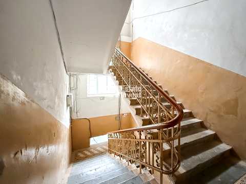 квартира за адресою Куликівський узвіз (Революції), 14