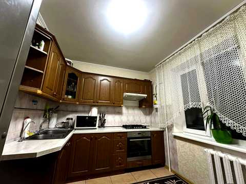 квартира за адресою степана Бандери, 16