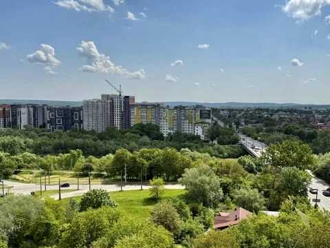 квартира за адресою Володимира Івасюка вул., 82