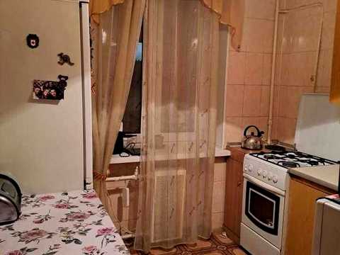 комната по адресу Строителей ул., 29