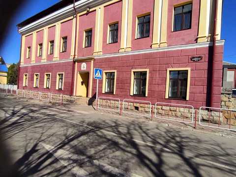 комерційна за адресою Соборний провулок, 3