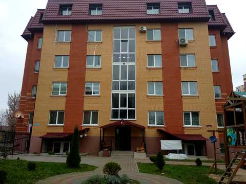 комерційна за адресою Марка Кропивницького вул. (Галана), 7/3