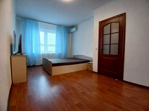 квартира за адресою Софії Русової вул., 7