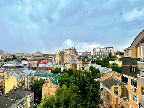 квартира за адресою Кропивницького вул., 10