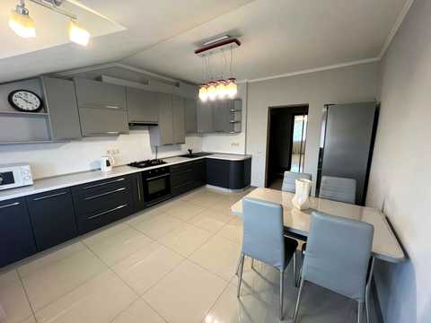 квартира за адресою Наталії Кобринської вул. (Степана Халтуріна), 3