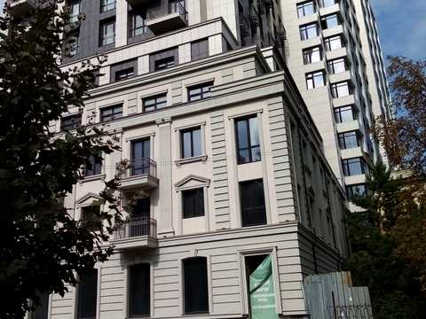 коммерческая по адресу Староказацкая ул. (Комсомольская), 52