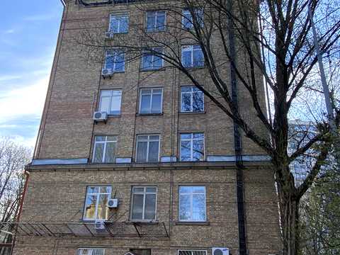 комерційна за адресою Євгена Коновальця вул. (Щорса), 31