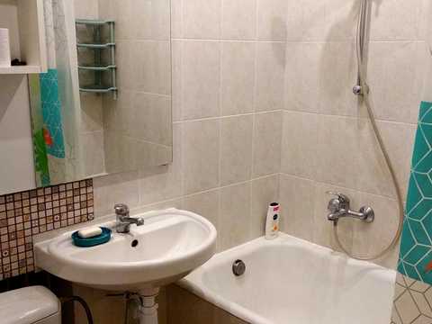квартира за адресою Київ, Верховної Ради бульв., 18