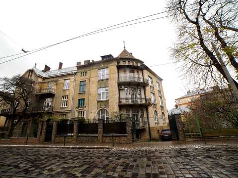 квартира за адресою Івана Котляревського вул., 25