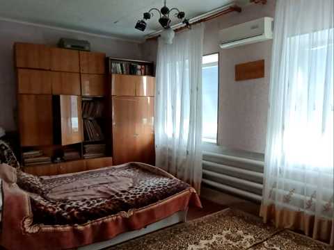 дом по адресу Центральна, 1а