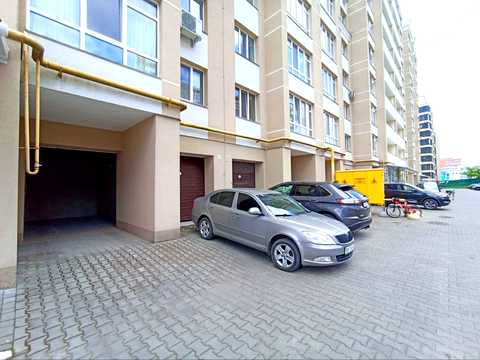 комерційна за адресою Зарічанська вул., 3/3-А