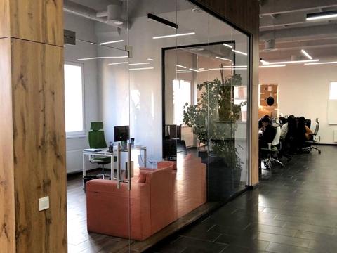 комерційна за адресою Князів Острозьких вул. (Московська), 23