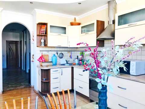 квартира по адресу Анны Ахматовой ул., 48