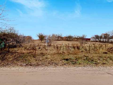 участок по адресу 1-й Мрії проезд