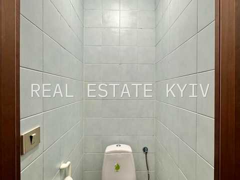 комерційна за адресою Івана Федорова вул., 12