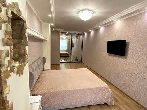 квартира по адресу Академика Глушкова просп., 9-В