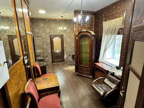 коммерческая по адресу Чеховский пер., 9