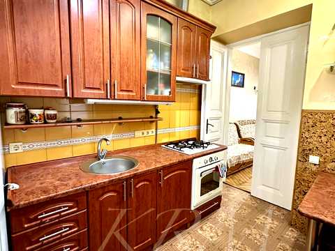 квартира за адресою Театральна вул., 26