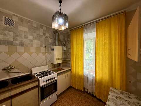 квартира за адресою Кропивницького вул., 20