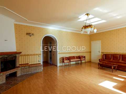 будинок за адресою Шевченка пров., 5Б
