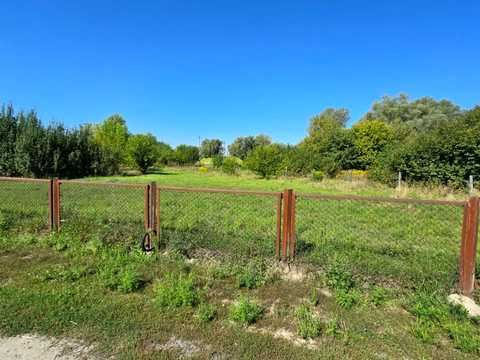 участок по адресу вулиця Л. Українки, 2