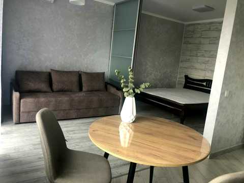 квартира за адресою Драгоманова вул., 38-А