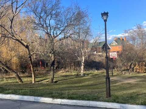 участок по адресу 