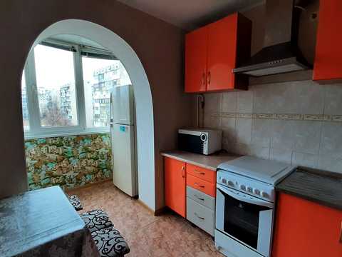 квартира за адресою Дмитра Павличка просп. (Маршала Рокосовського), 7