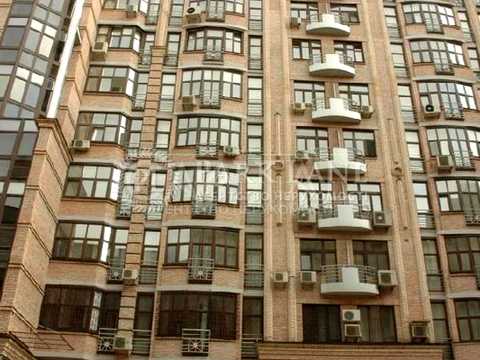 паркомісце за адресою Паторжинського вул., 14