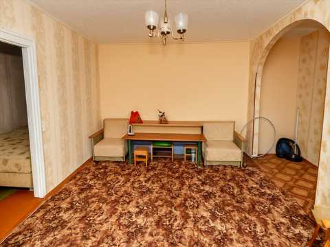 квартира за адресою с. Яреськи, Центральна, 1